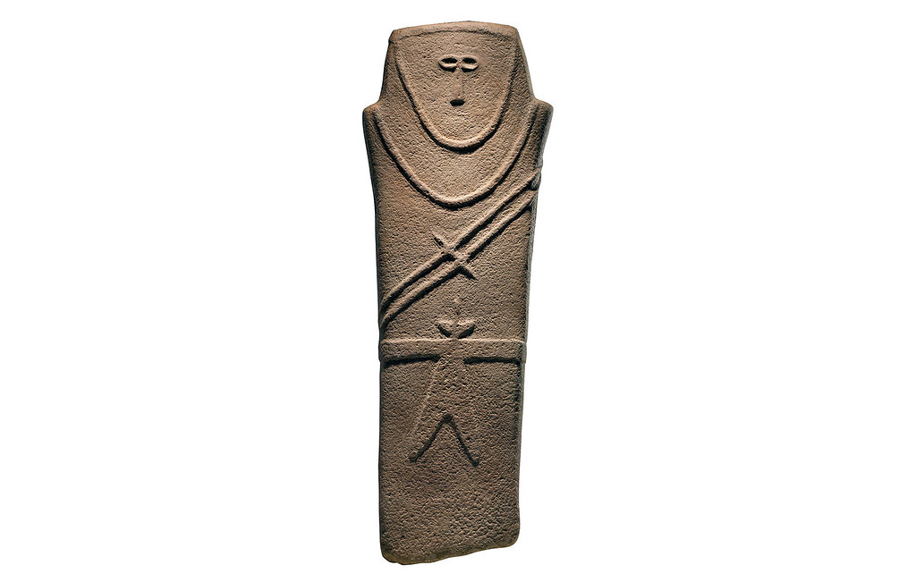 Anthropomorphic stele